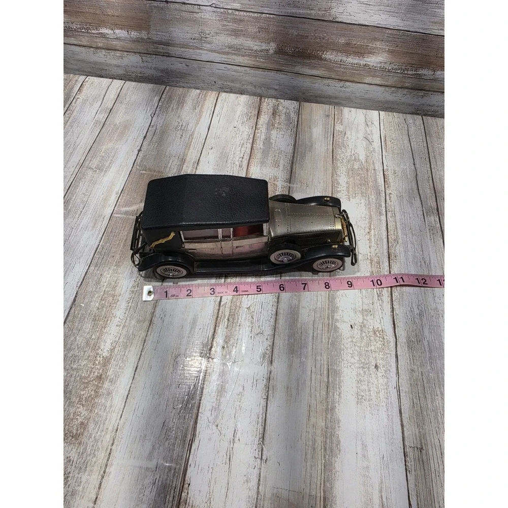 Vintage 1928 Lincoln‎ Model Car Silver Black Radio Music Made in Hong Kong READ